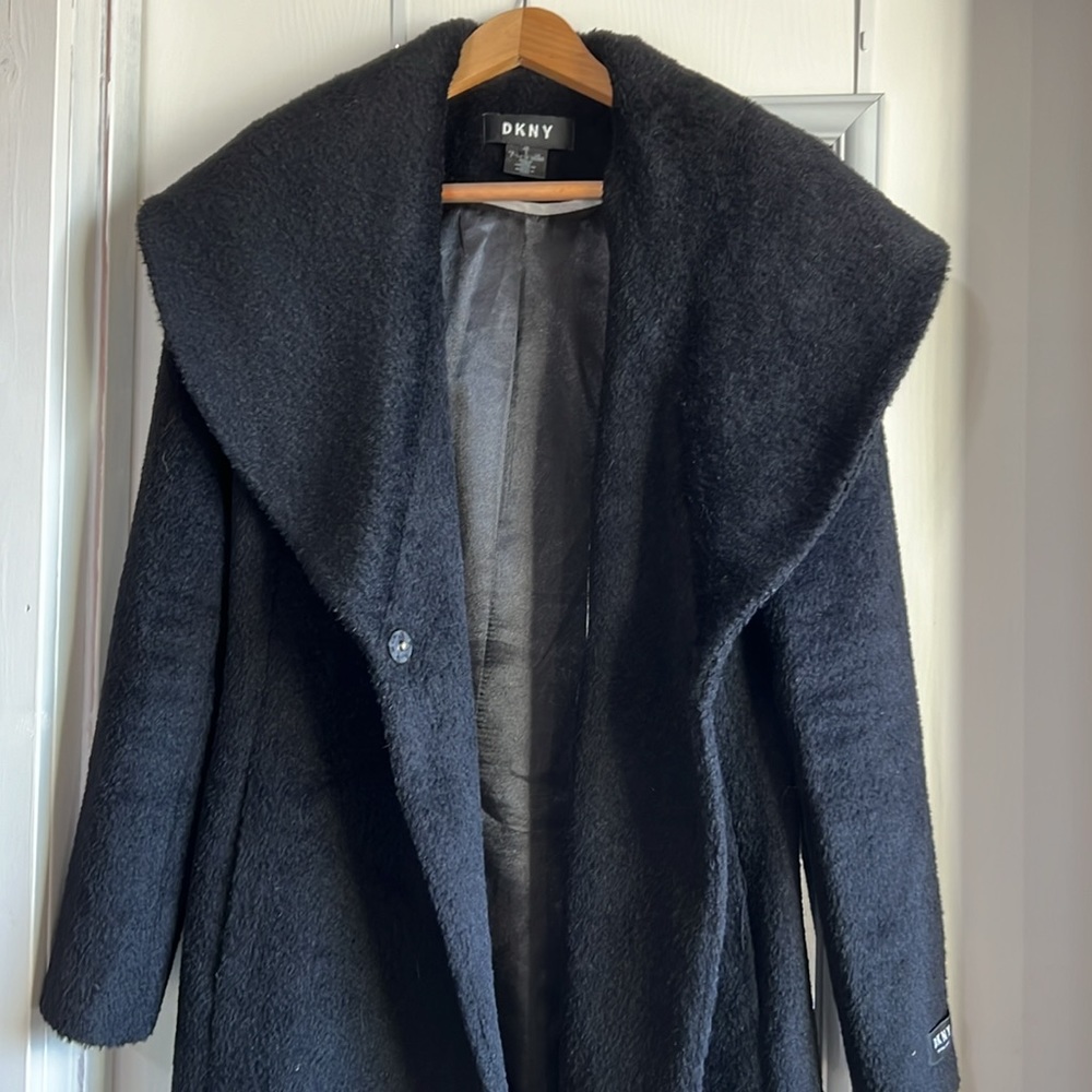 Wool Alpaca blend DKNY coat 💋